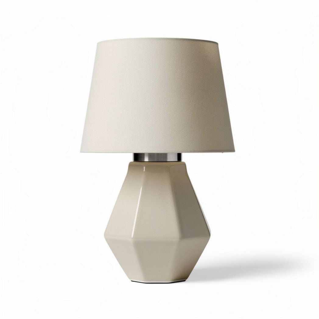 Lampe de table géométrique en céramique beige avec abat-jour en tissu blanc 25 x 25 x 40cm